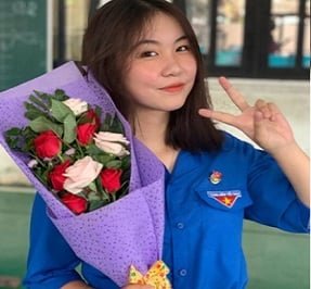 Le Thu Cuc, студент -волонтер, опубликовал видео с горячими и романтическими отношениями